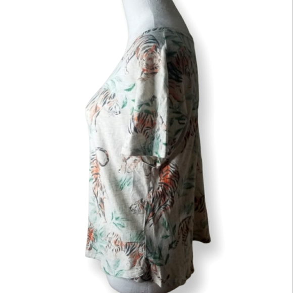 🦋Democracy Jungle Fever Tiger Top - Picture 2 of 6